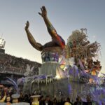 Viradouro triunfa no Carnaval 2024 com enredo sobre os Voduns: Arrobobói Dangbé