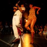Espetáculo “Em Gira: Ela Encruzilhada” põe em evidência a ancestralidade do samba e do carnaval