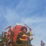 PUC-Rio apresenta exposição em galeria de Nova York sobre desfile da Acadêmicos do Grande Rio