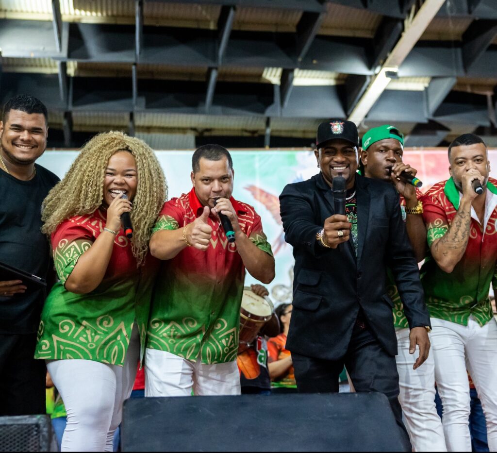 Grande Rio apresenta semifinal de samba-enredo para o Carnaval 2025