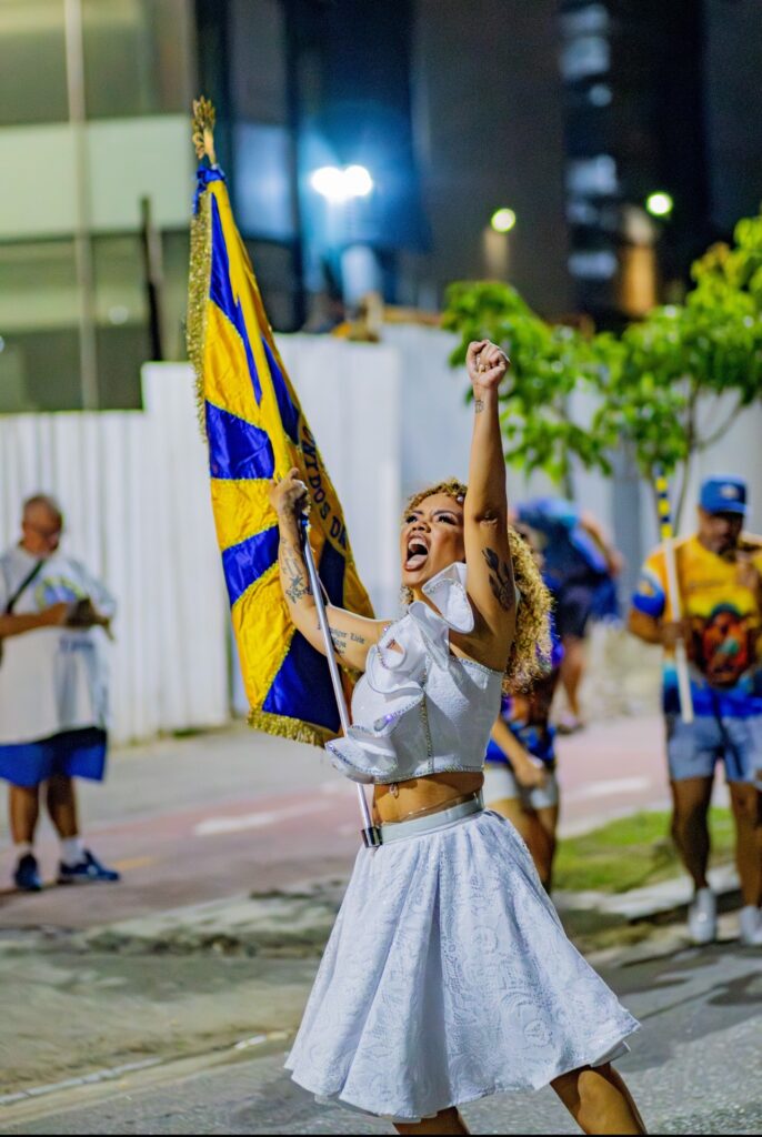 Unidos da Tijuca promove Pré-Réveillon no último ensaio de rua do ano nesta quinta-feira