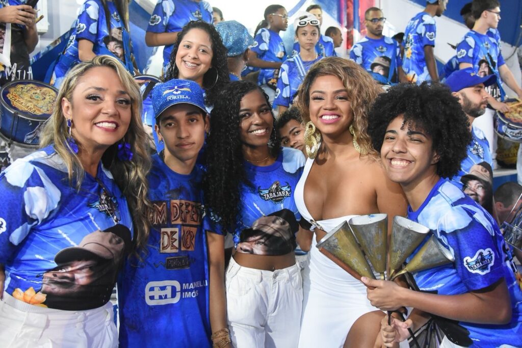 Portela dá boas-vindas a 2025 com participação de Mariene de Castro em sua tradicional feijoada