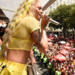 Com estrelas como Pabllo Vittar, Naldo e Juliette, ‘SeráQAbre?’ estreou no circuito de megablocos do Rio neste domingo (9/02), num desfile em celebração à diversidade