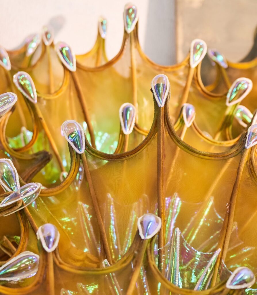 Unidos de Vila Isabel divulga calendário de entrega de fantasias para o Carnaval 2025