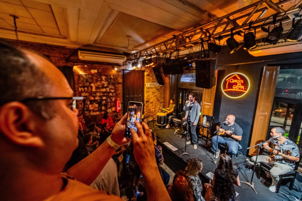 Samba e ar-condicionado: Carioca da Gema reforça climatização para o verão no Rio de Janeiro